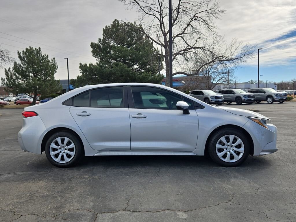 Used 2022 Toyota Corolla LE Sedan