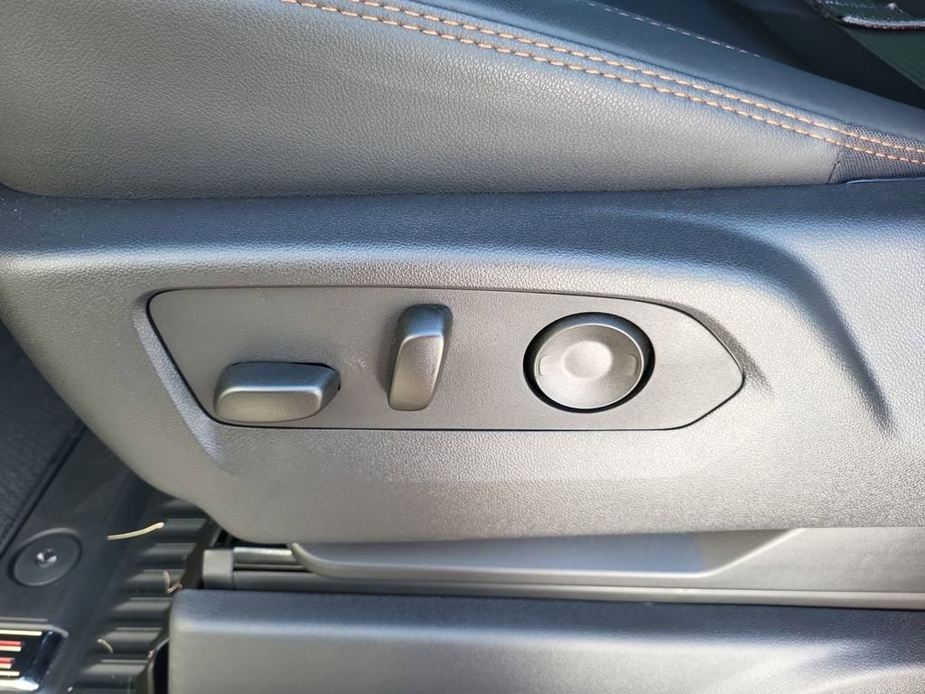 2025 GMC Sierra 1500 AT4 - Photo 12