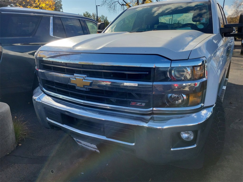 2019 Chevrolet Silverado 2500HD LT photo 2