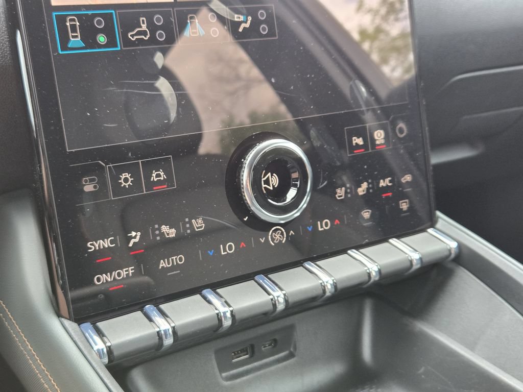 2027 GMC Terrain AT4 - Photo 14