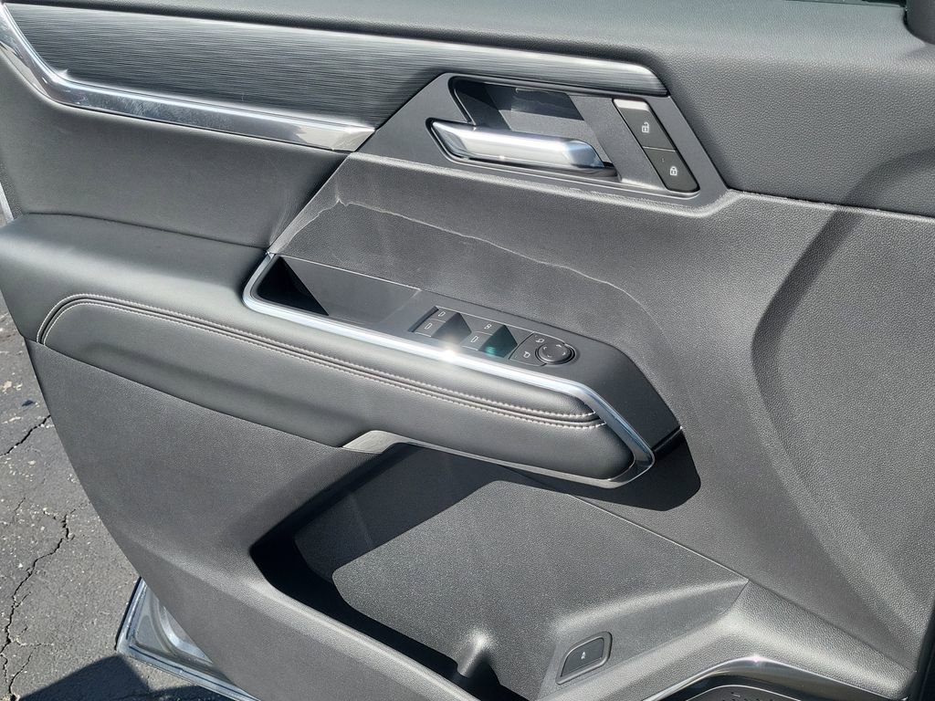 2026 GMC Acadia Elevation - Photo 11