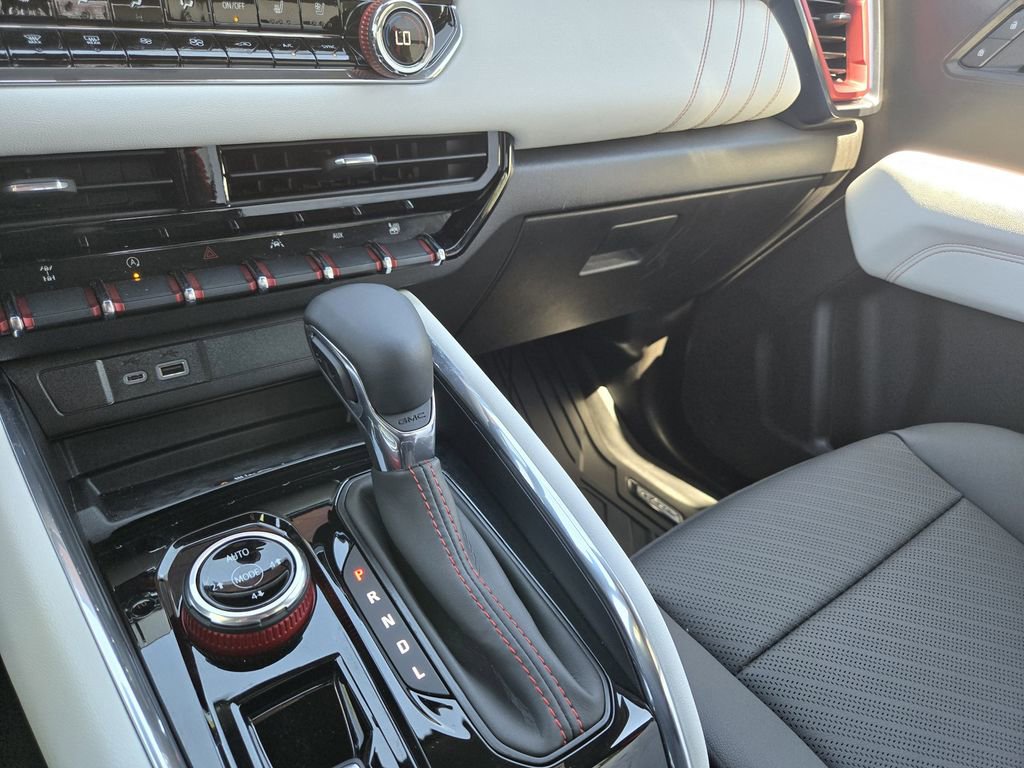 2026 GMC Canyon AT4X - Photo 13