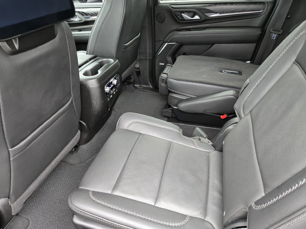 2024 GMC Yukon XL Denali - Photo 19