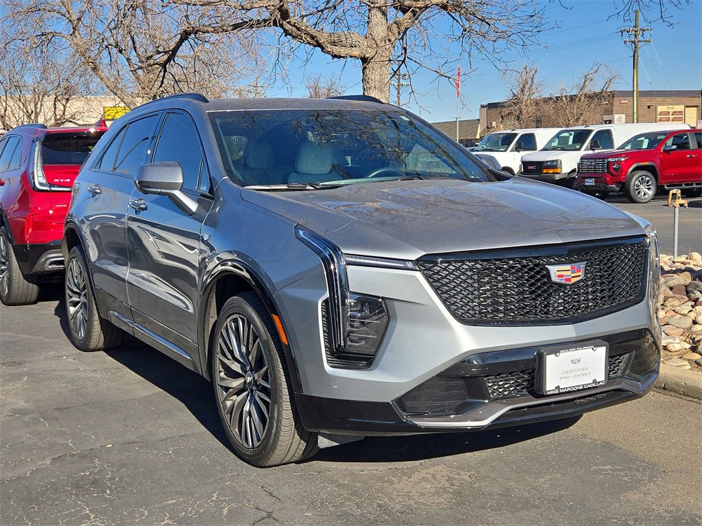 2024 Cadillac XT4 Sport photo 3