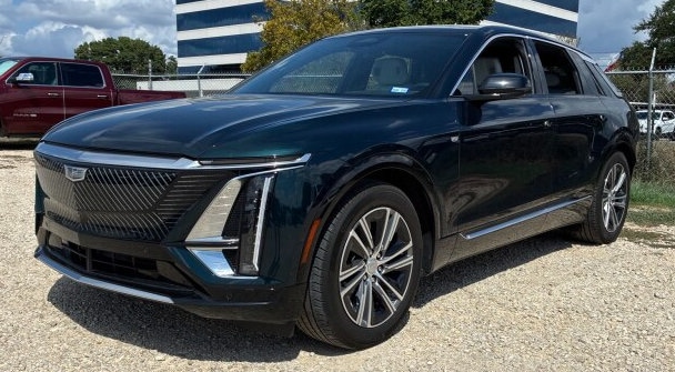 Used 2024 Cadillac LYRIQ Luxury 2 with VIN 1GYKPRRL2RZ126417 for sale in Boulder, CO