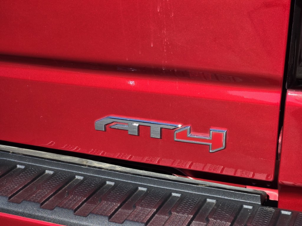 2023 GMC Sierra 1500 AT4 - Photo 8