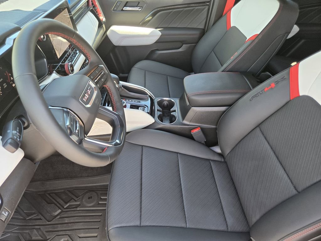 2026 GMC Canyon AT4X - Photo 7
