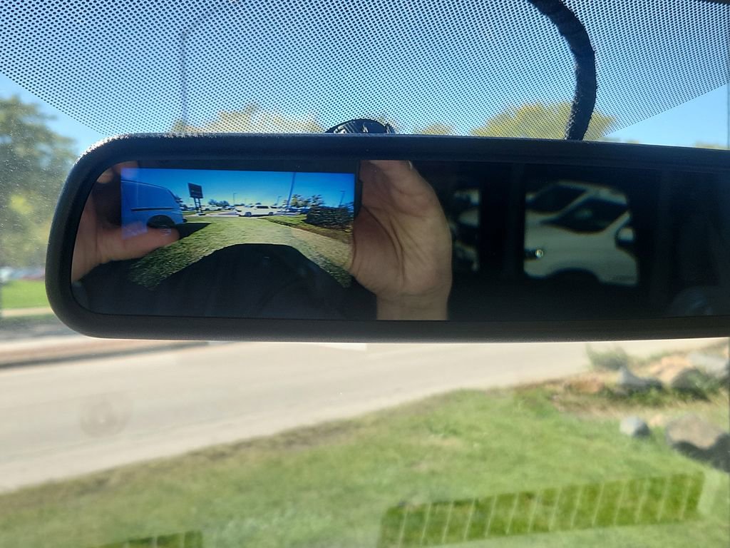 2025 GMC Savana Cargo Work Van - Photo 17