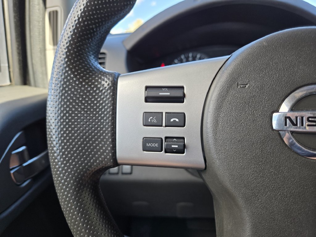 2014 Nissan Frontier SV - Photo 17