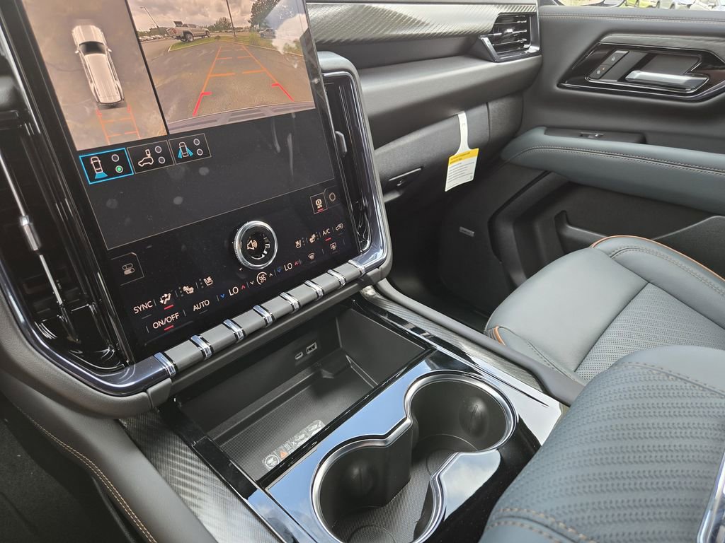 2026 GMC Yukon AT4 - Photo 13