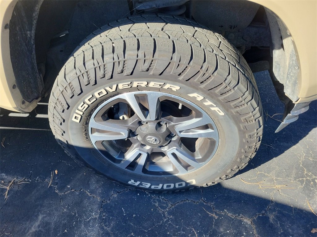 2016 Toyota Tacoma SR V6 photo 4