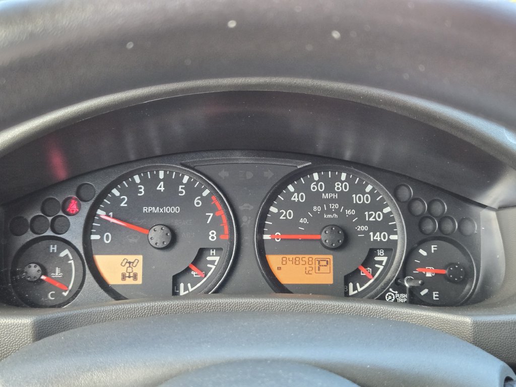 2014 Nissan Frontier SV - Photo 11