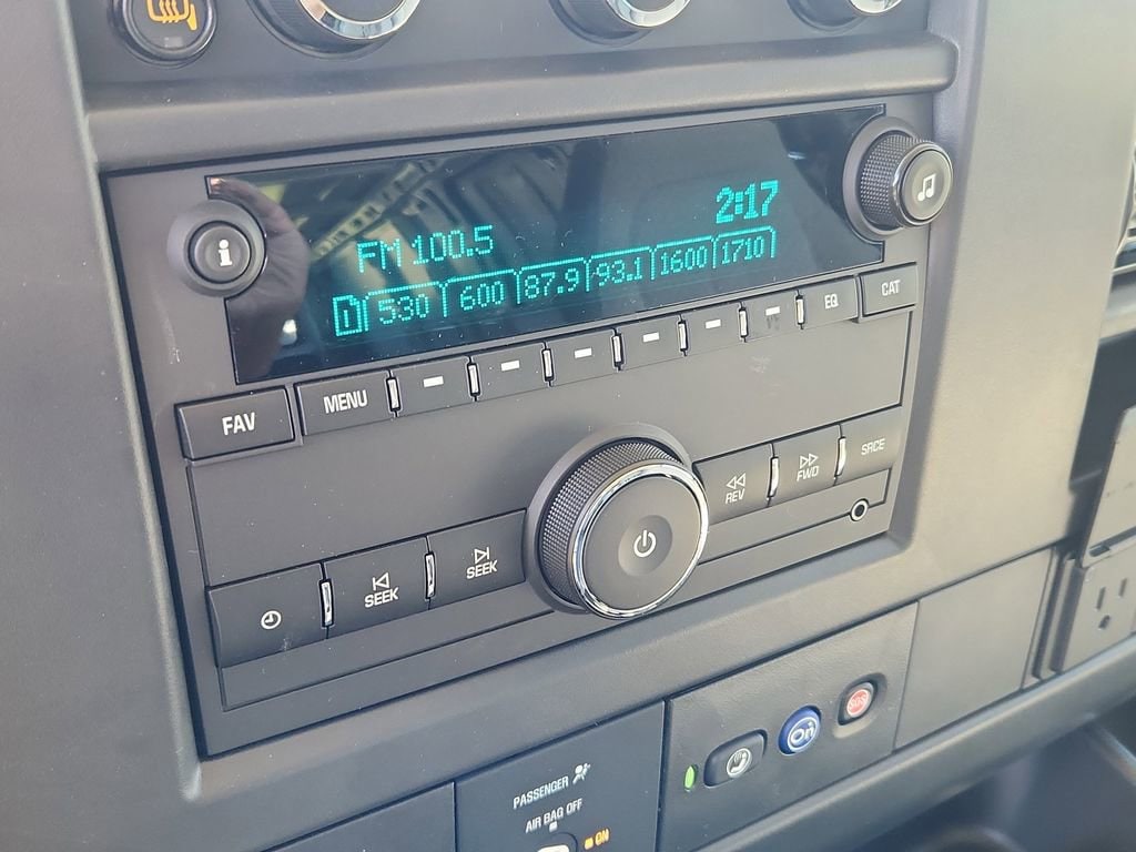 2025 GMC Savana Cargo Work Van - Photo 15