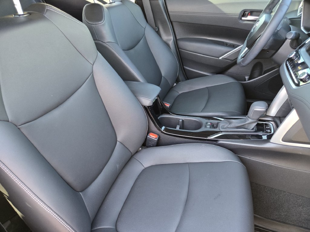 2024 Toyota Corolla Cross XLE - Photo 9