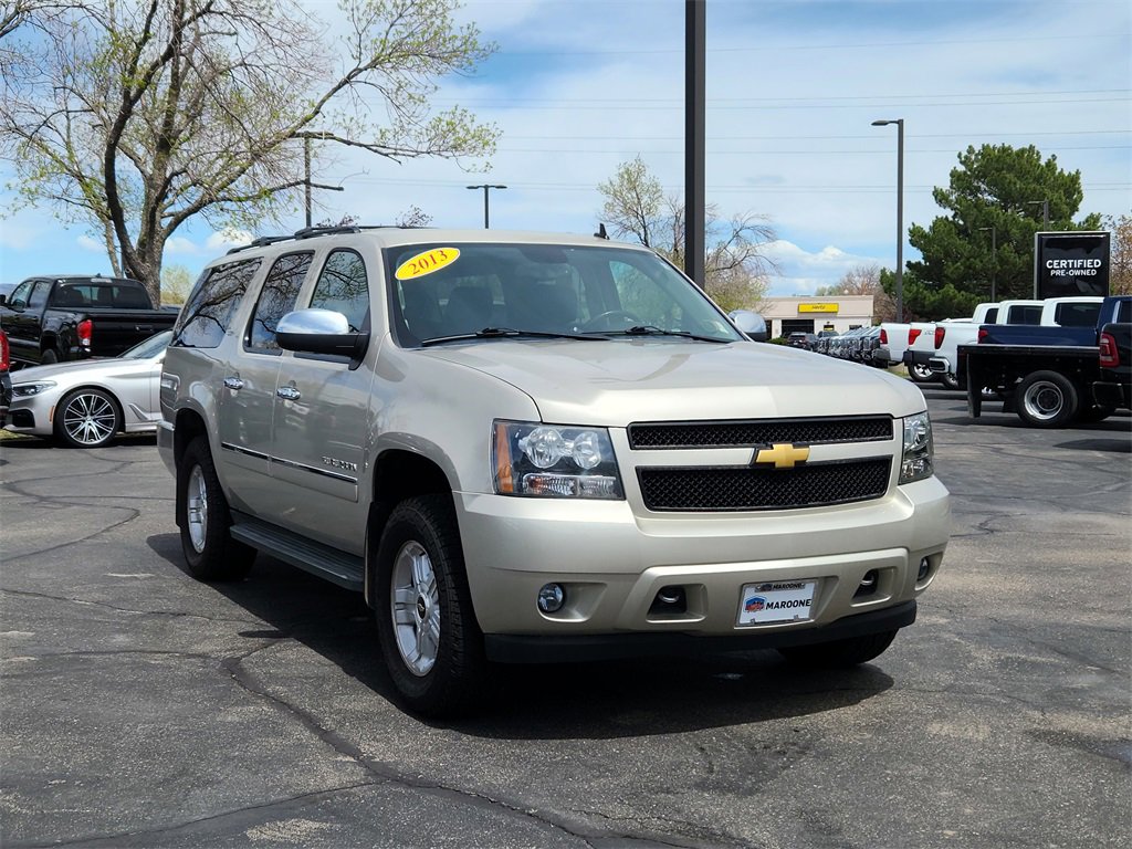 2013 Chevrolet Suburban 1500 LTZ photo 2