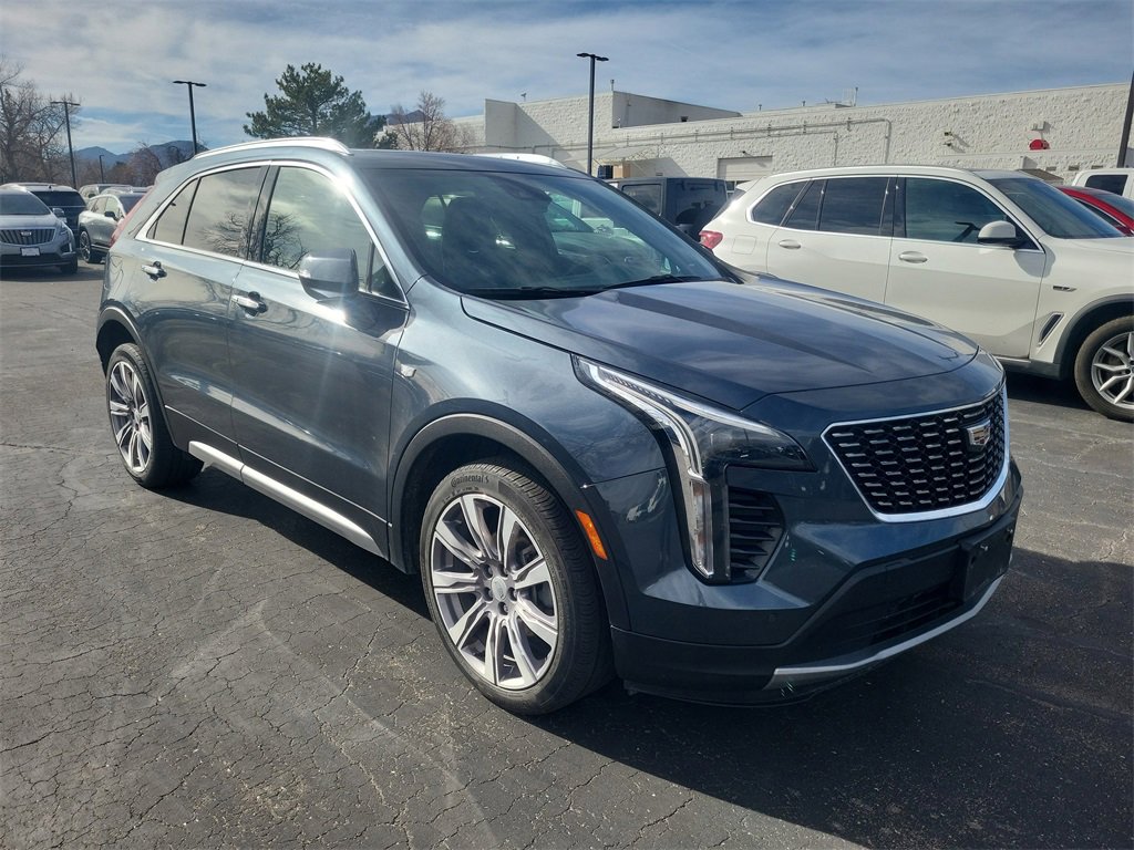 2021 Cadillac XT4 Premium Luxury photo 3