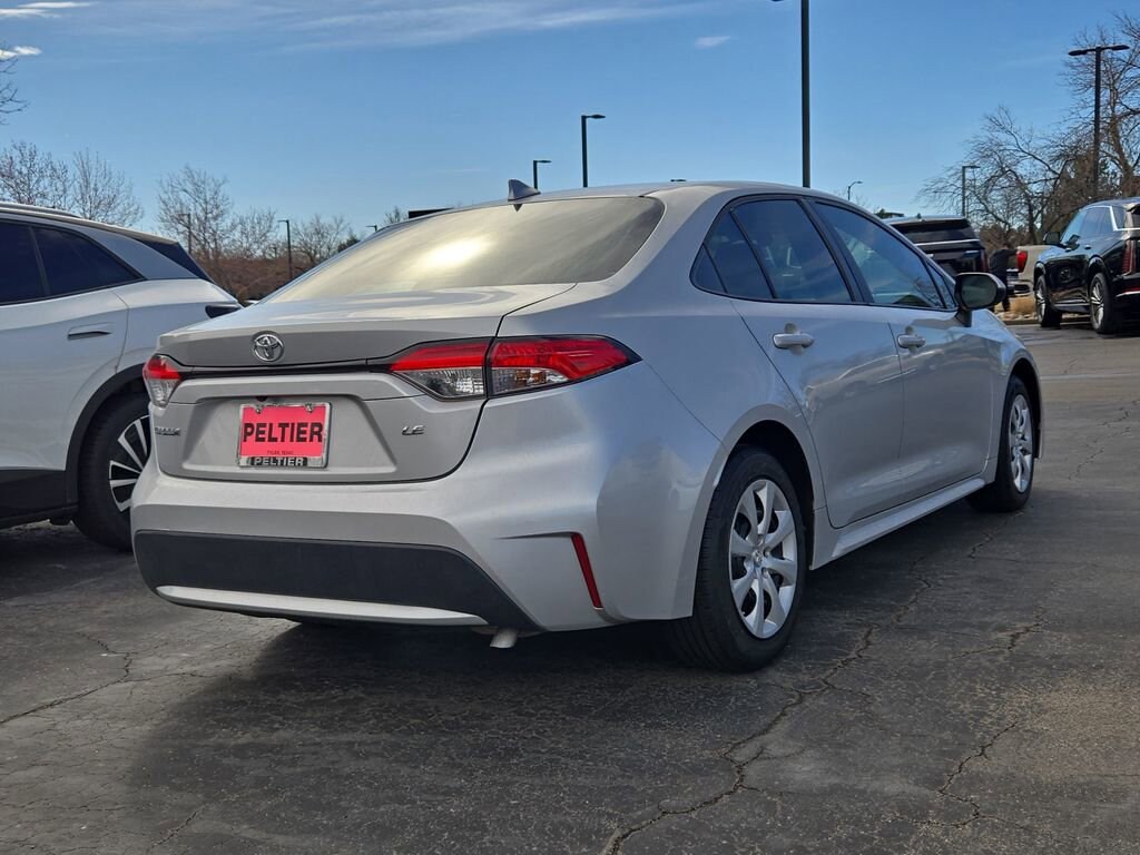 Used 2022 Toyota Corolla LE Sedan
