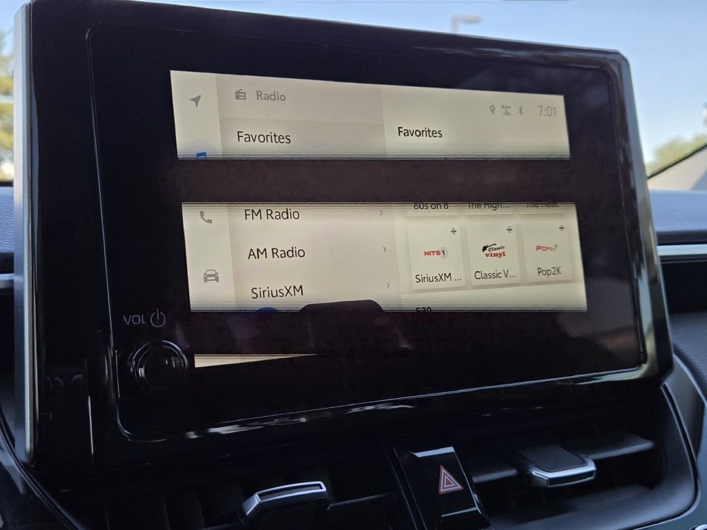 2024 Toyota Corolla Cross XLE - Photo 11