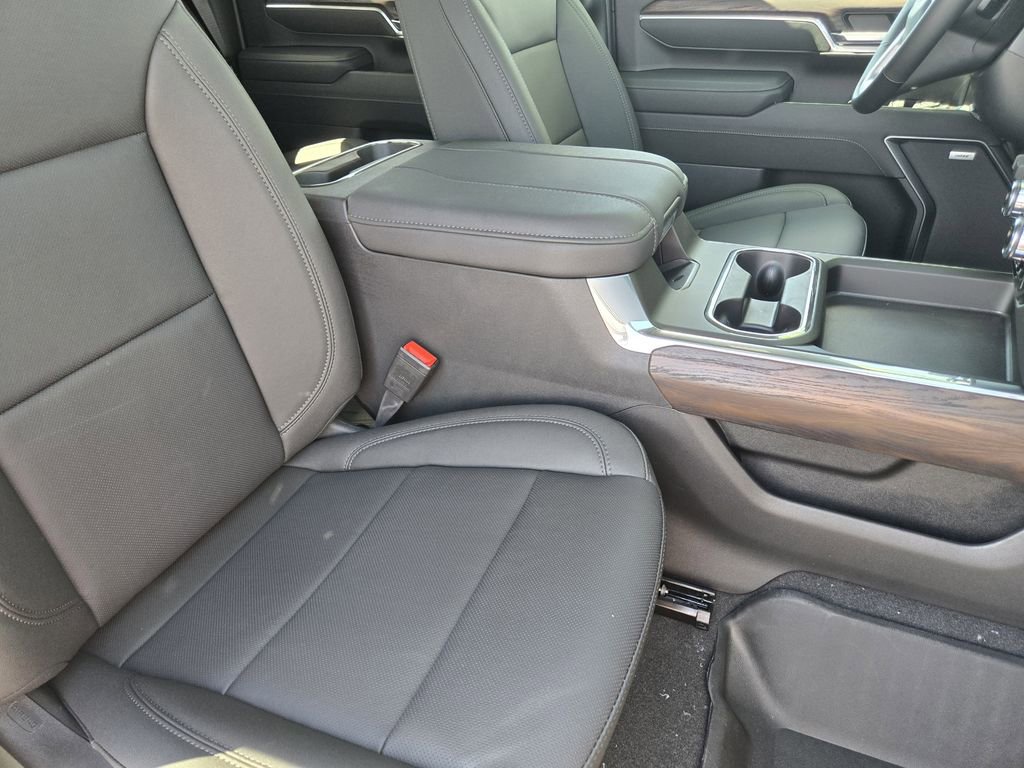 2026 GMC Sierra 2500HD SLT - Photo 8
