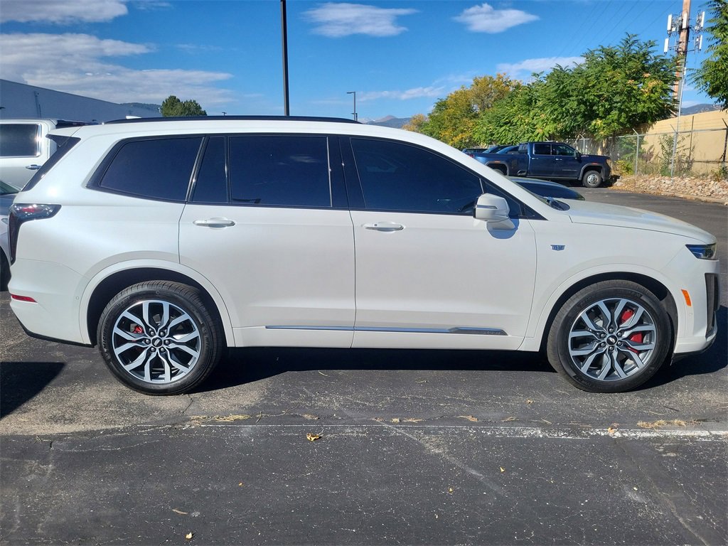 2024 Cadillac XT6 Sport photo 3