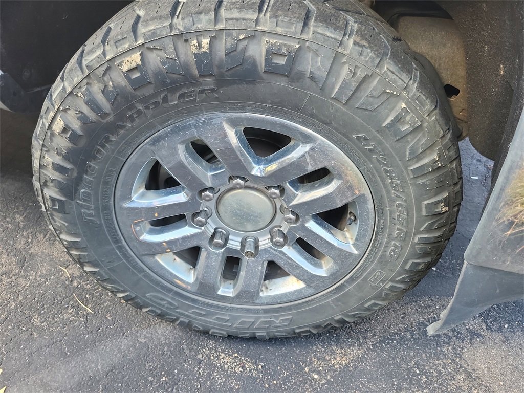 2019 Chevrolet Silverado 2500HD LT photo 3