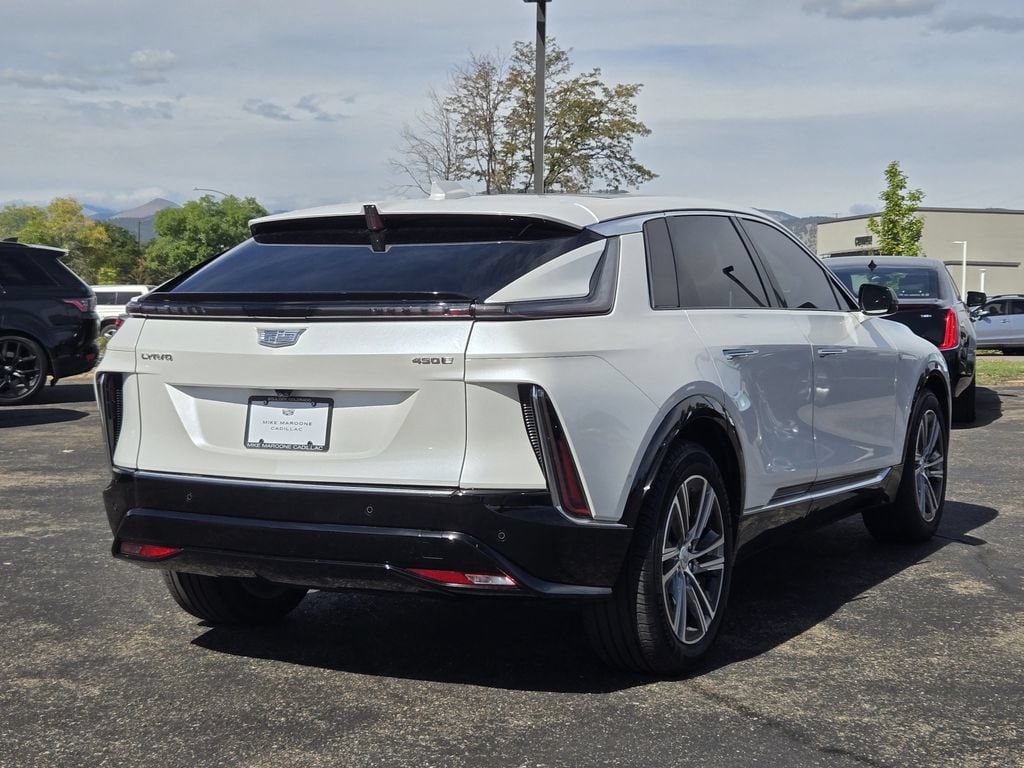 Used 2024 CADILLAC LYRIQ Luxury SUV