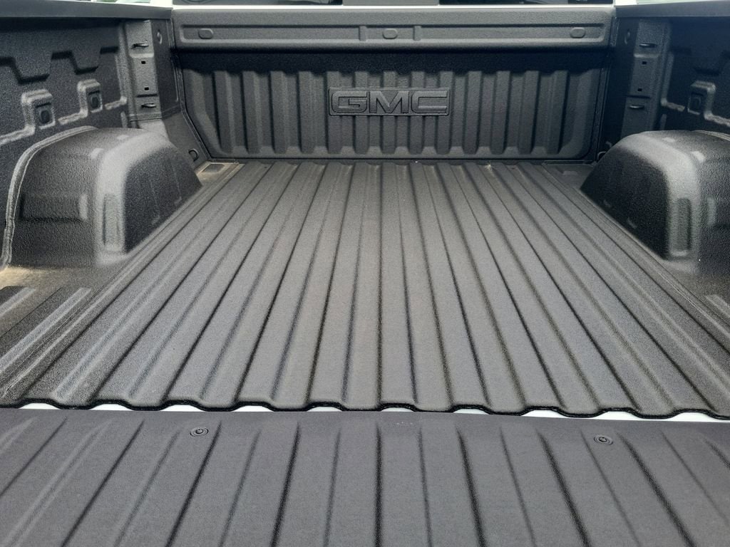 2026 GMC Sierra 1500 AT4X - Photo 23