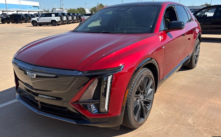 2024 Cadillac Lyriq