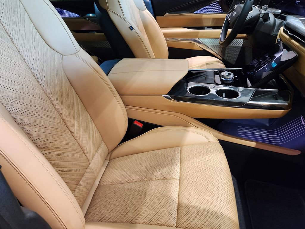 2025 Cadillac Escalade IQ Sport 2 - Photo 8