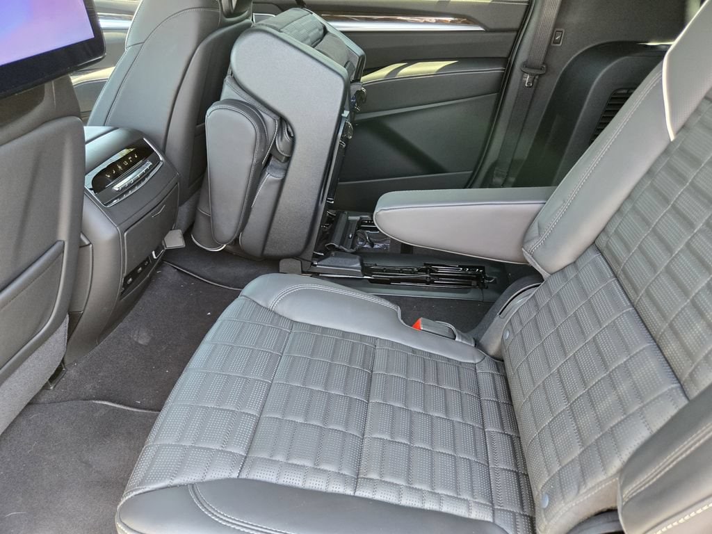 2026 Cadillac Escalade ESV Platinum Sport - Photo 18