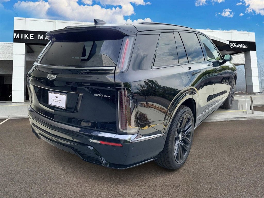 New 2026 CADILLAC VISTIQ Platinum SUV