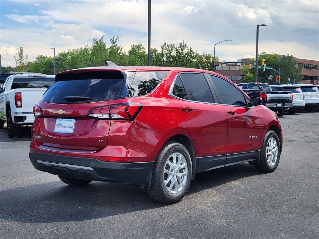 2022 Chevrolet Equinox LT photo 3