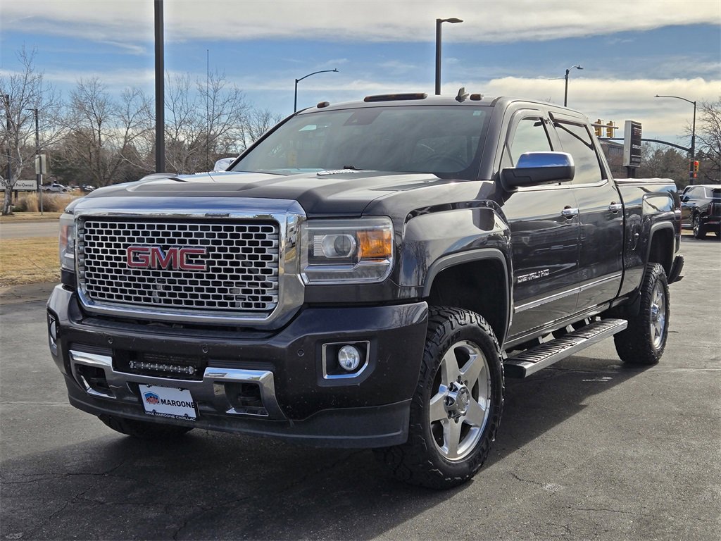 2015 GMC Sierra Denali's photo