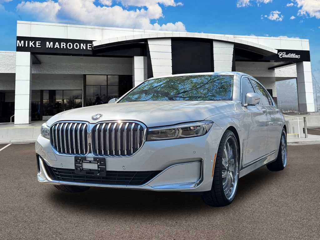 2022 BMW 7 Series 740i's photo