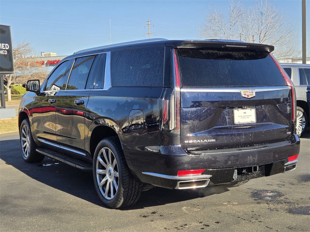 2022 Cadillac Escalade ESV Premium Luxury Platinum photo 4