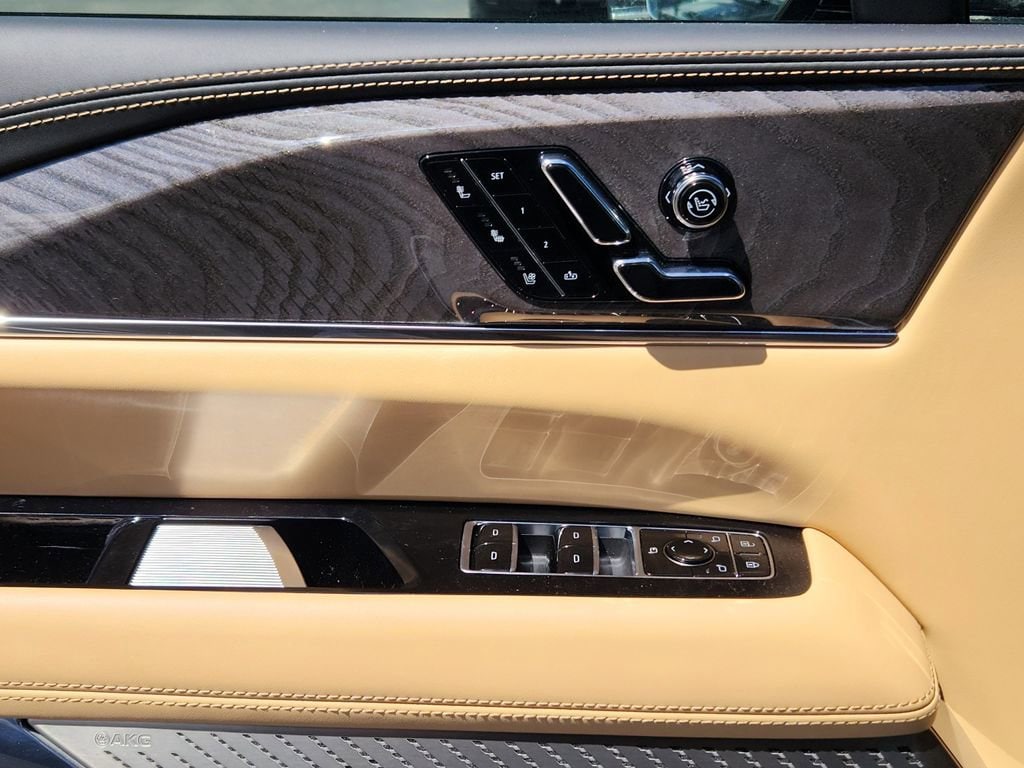 2025 Cadillac Escalade IQ Luxury 2 - Photo 15
