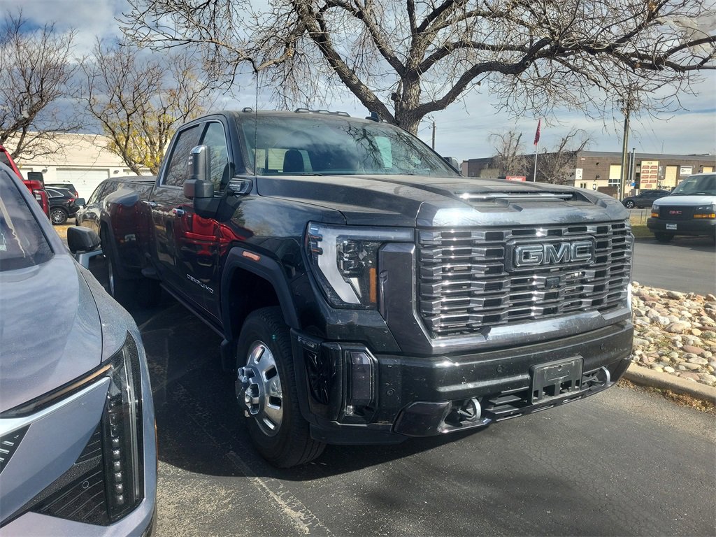 2024 Gmc Sierra 3500 HD Denali Ultimate photo 3