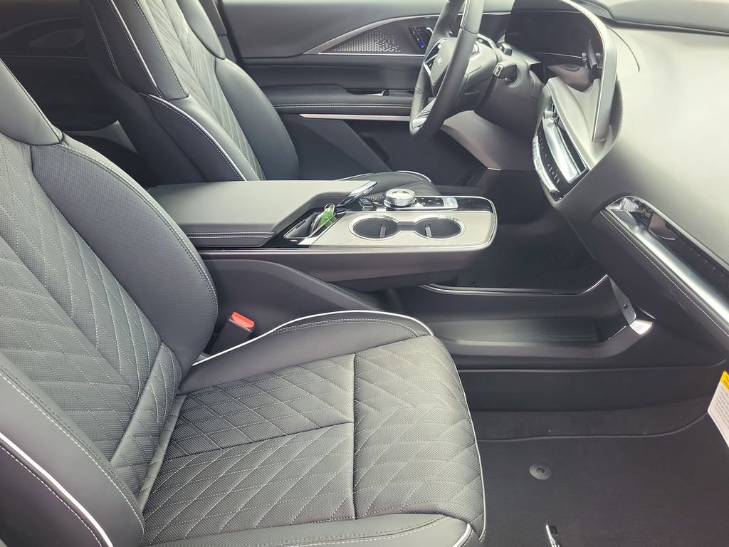 2026 Cadillac LYRIQ V Premium - Photo 9