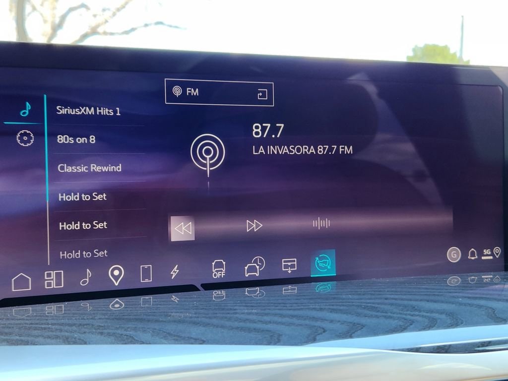 2025 Cadillac Escalade IQ Luxury 2 - Photo 11