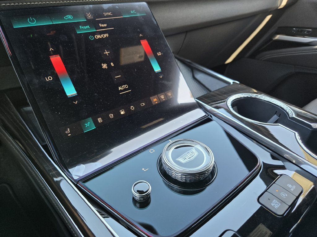 2026 Cadillac Escalade ESV Luxury - Photo 13