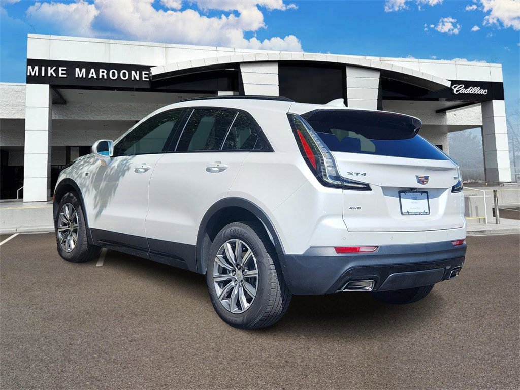 2020 Cadillac XT4 Sport photo 2