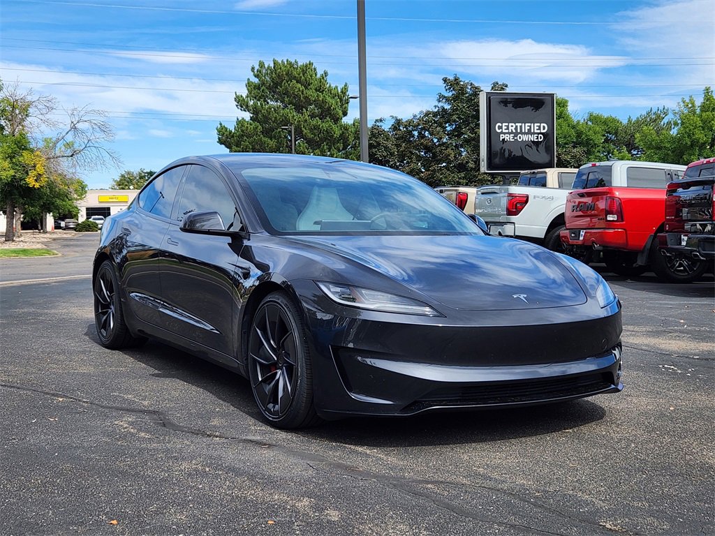 2024 Tesla Model 3 Performance photo 4