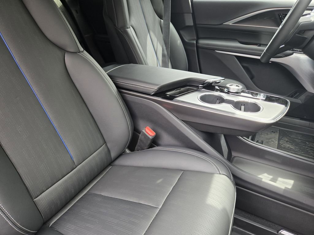 2026 Cadillac LYRIQ Premium Sport - Photo 8