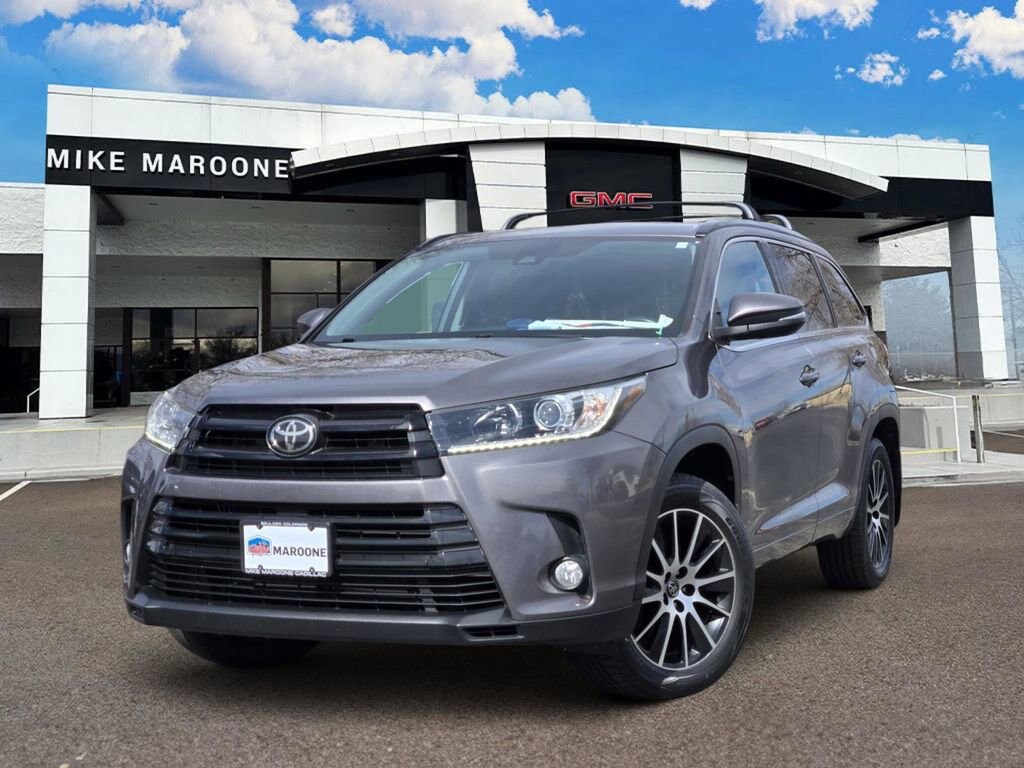 Used 2018 Toyota Highlander SE