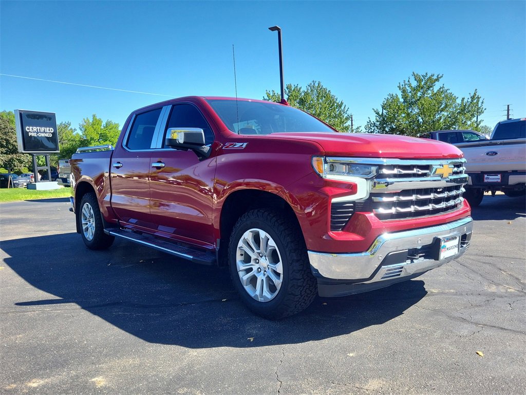 2022 Chevrolet Silverado 1500 LTZ photo 2
