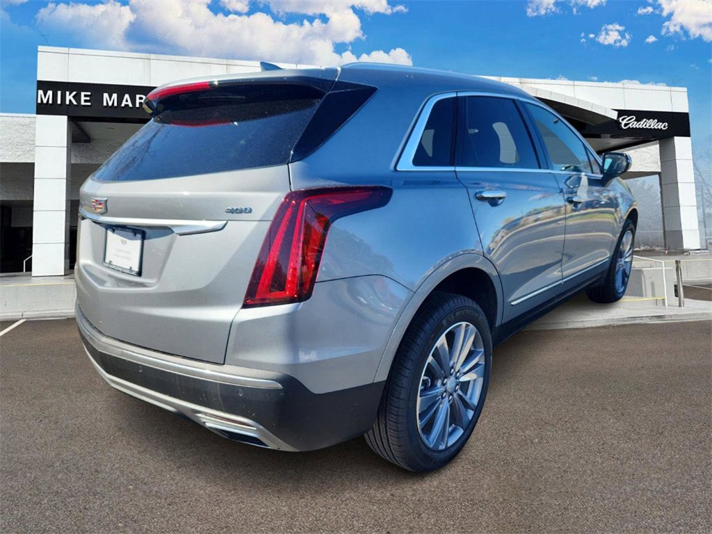 2025 Cadillac XT5 Premium Luxury photo 2