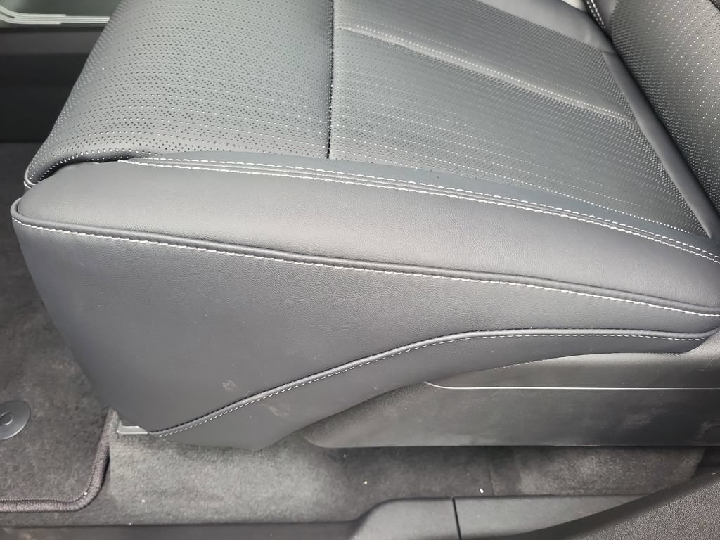 2026 Cadillac VISTIQ Sport - Photo 15