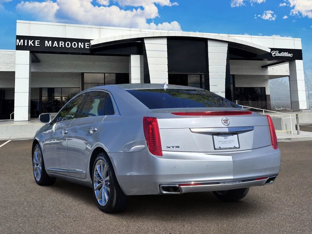Used 2014 CADILLAC XTS Luxury Car