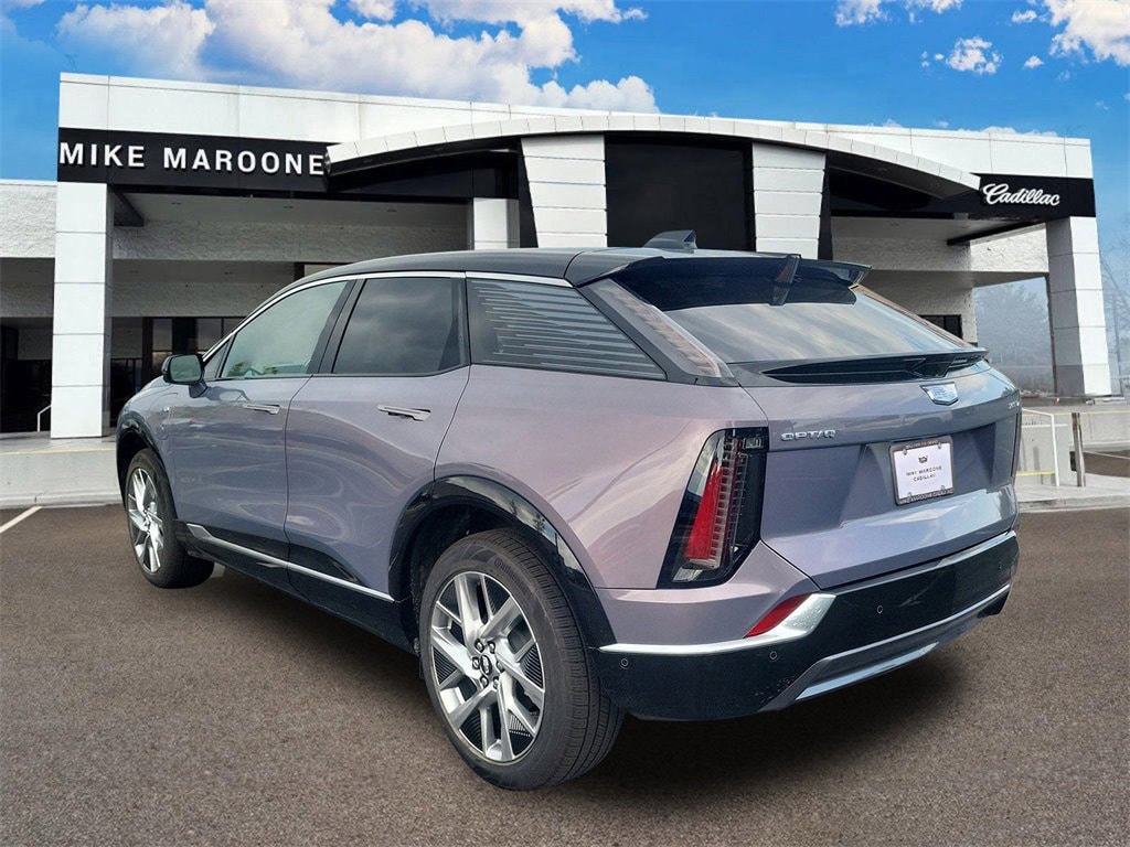 New 2025 CADILLAC OPTIQ Luxury 1 SUV