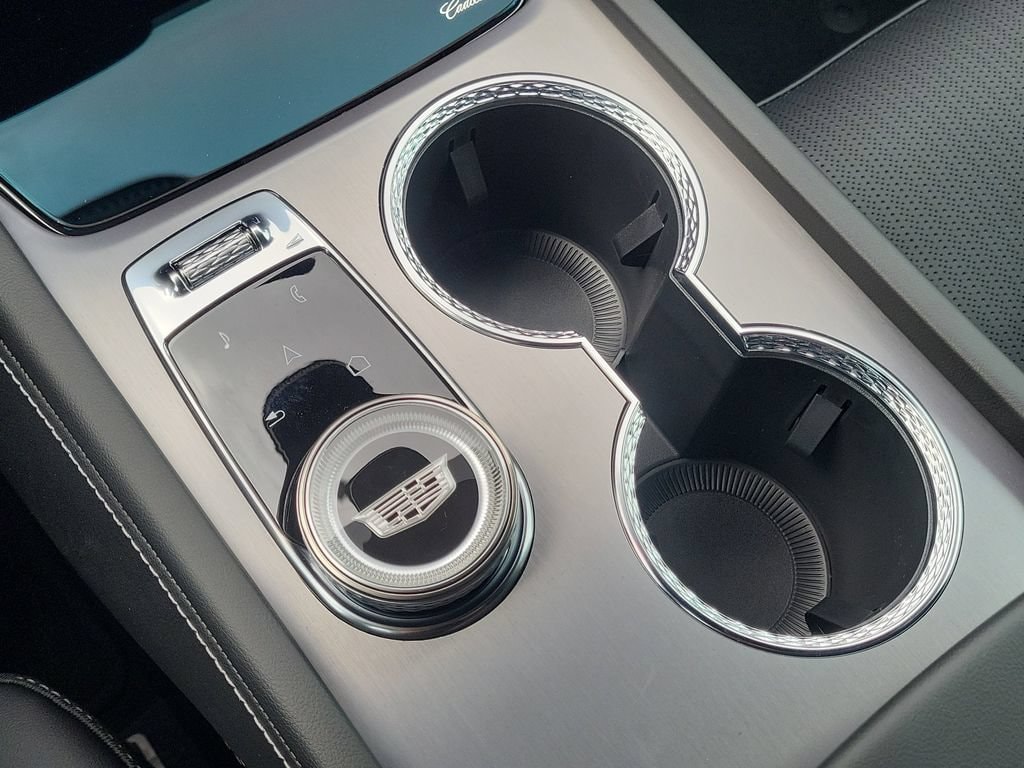 2026 Cadillac VISTIQ Sport - Photo 24